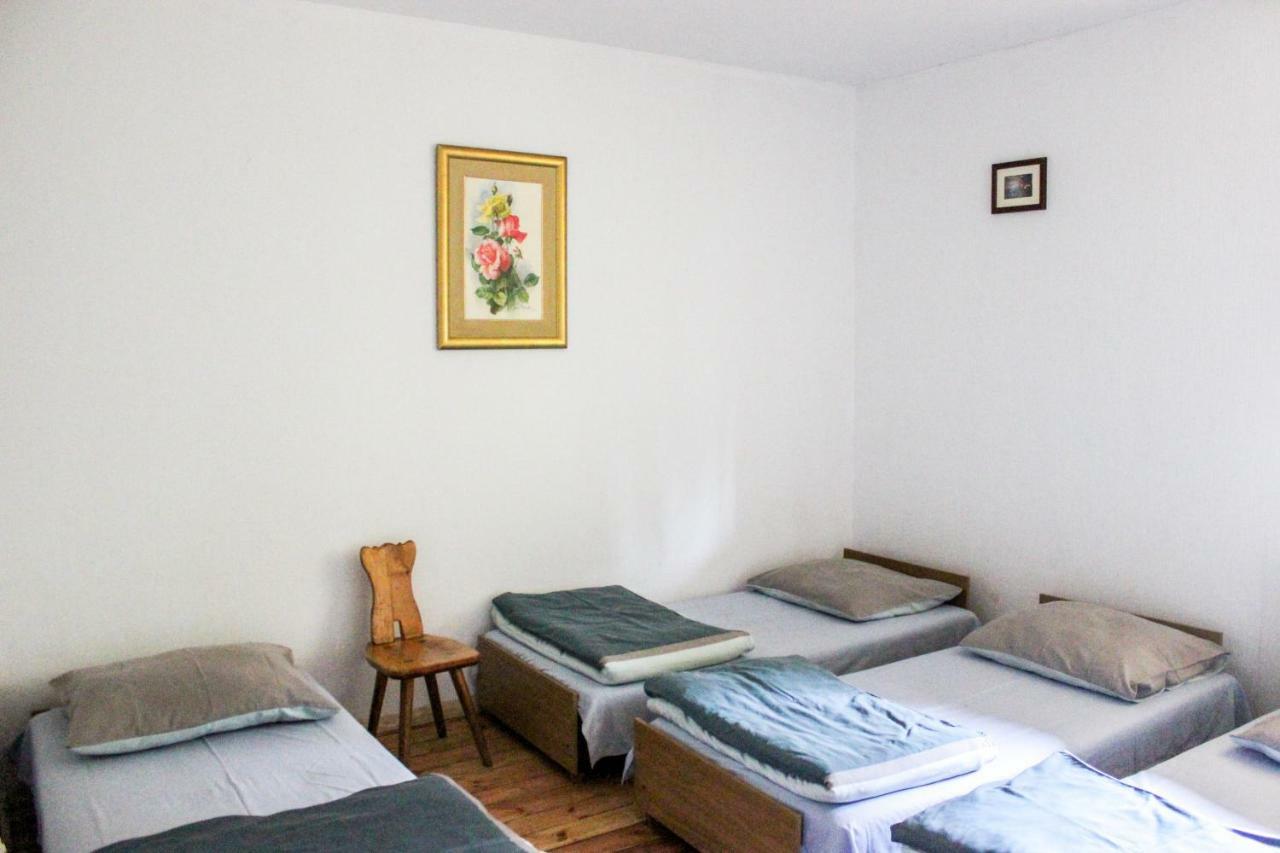 Lesna Willa Pttk W Komanczy Komańcza Buitenkant foto