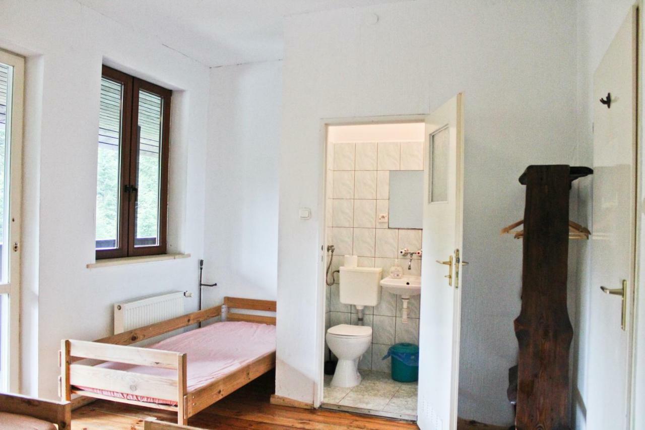 Lesna Willa Pttk W Komanczy Komańcza Buitenkant foto